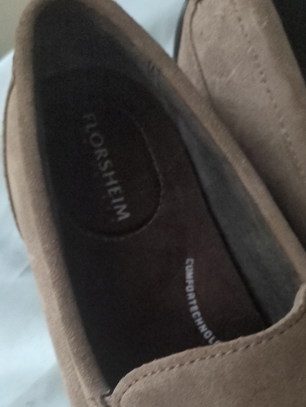 💥EUC!💥Men's Florsheim Suede Slip-On Loafers in Light Taupe - Picture 7 of 7